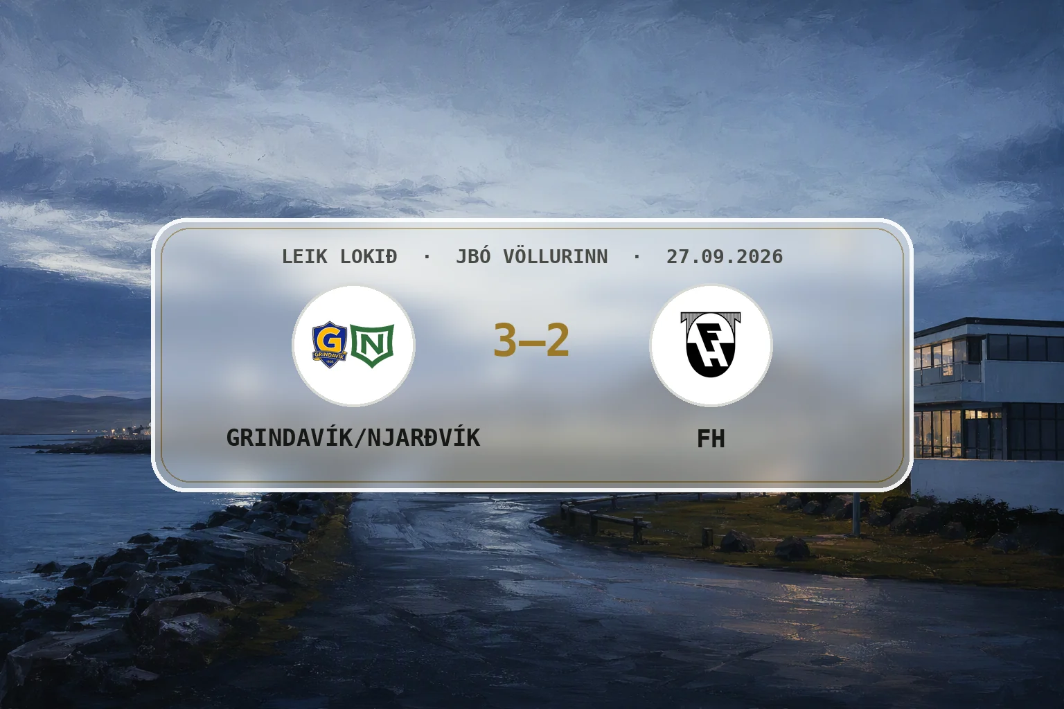Dempuð blágrá sýn yfir Grindavík og hraunlandslagið eftir leik.
